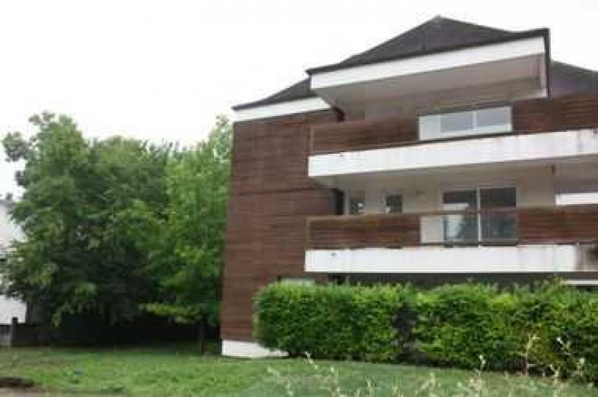 2 bedrooms Condo in Lardy, France No. 27823