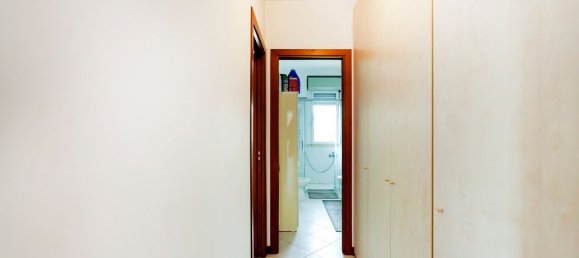 Квартира с 3 комнатами в Рим, Италия № 221961 5