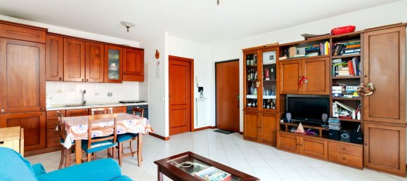 Квартира с 3 комнатами в Рим, Италия № 221961 8