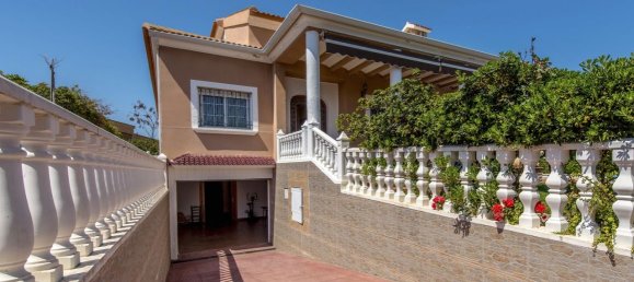 6 bedrooms Villa in Torrevieja, Spain No. 98610 4