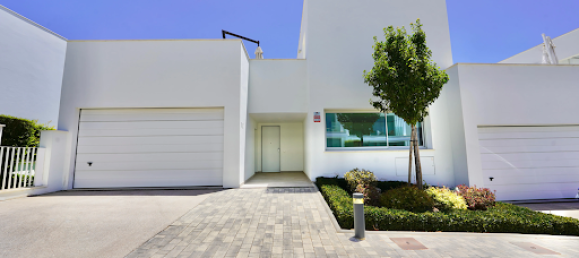 5 bedrooms Villa in Cadiz, Spain No. 141163 17