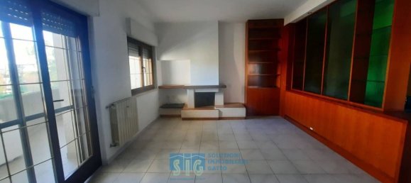 3 bedrooms Apartment in Latina, Italy No. 280612 4