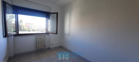 3 bedrooms Apartment in Latina, Italy No. 280612 11