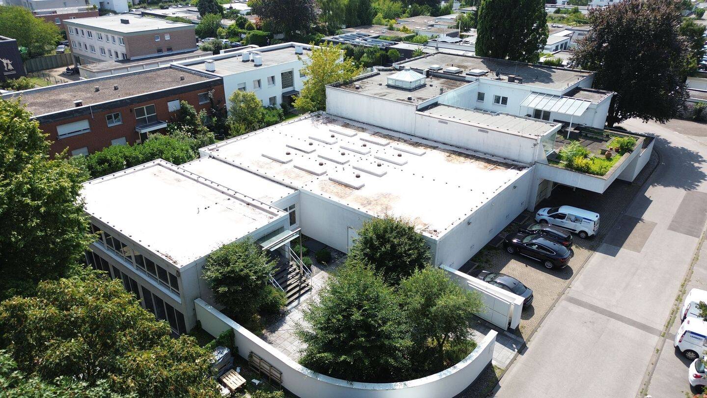 Edificio en Cologne, Germany 1937 m² No. 342092