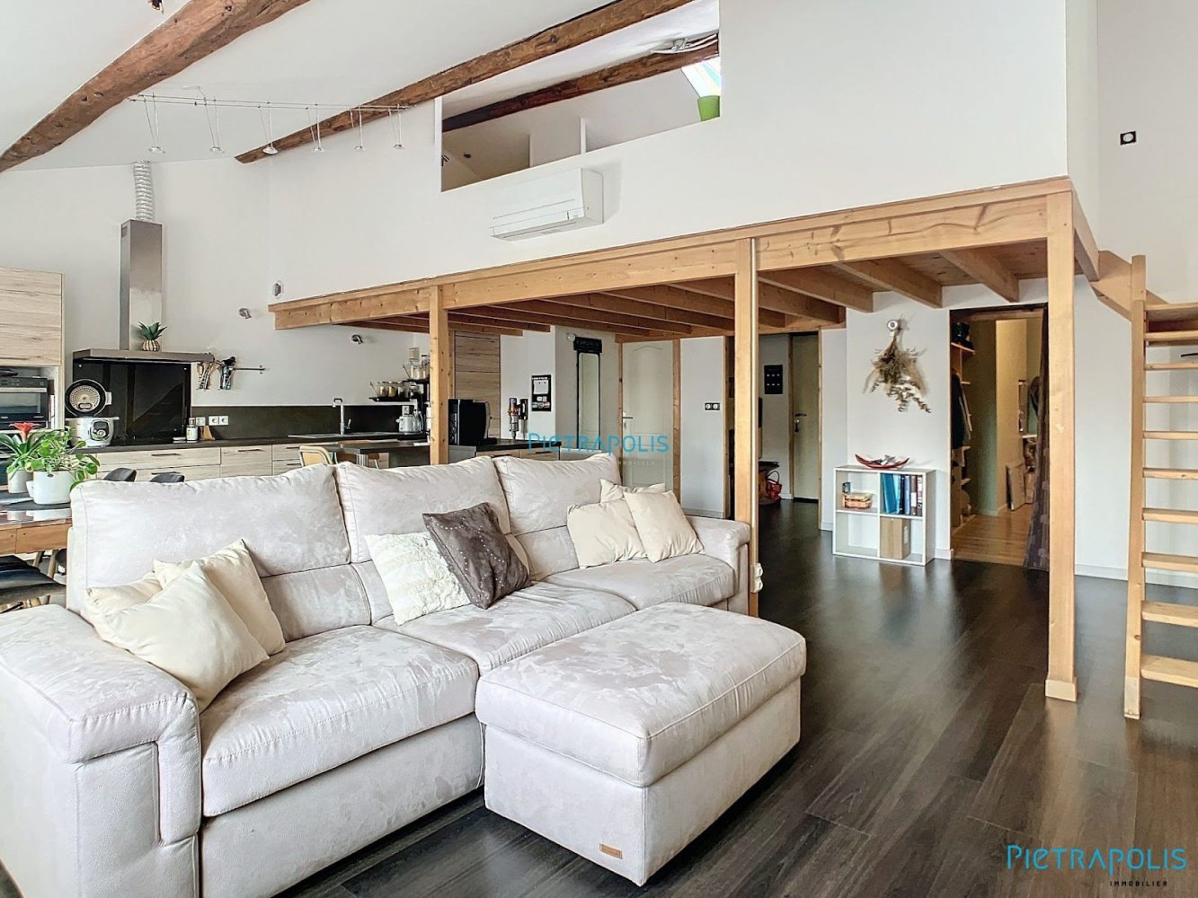 2 bedrooms Apartment in Villefranche-sur-Saone, France No. 202315