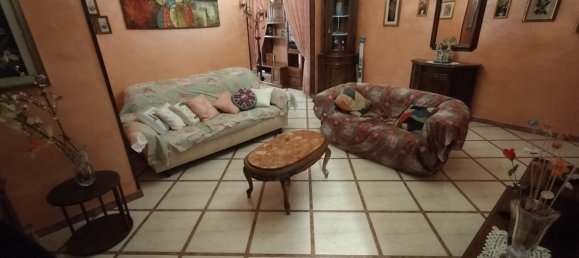 4-salle Appartement à Sassari, Italy No. 257029 3