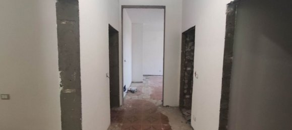 8 rooms House in Marciano della Chiana, Italy No. 229307 7