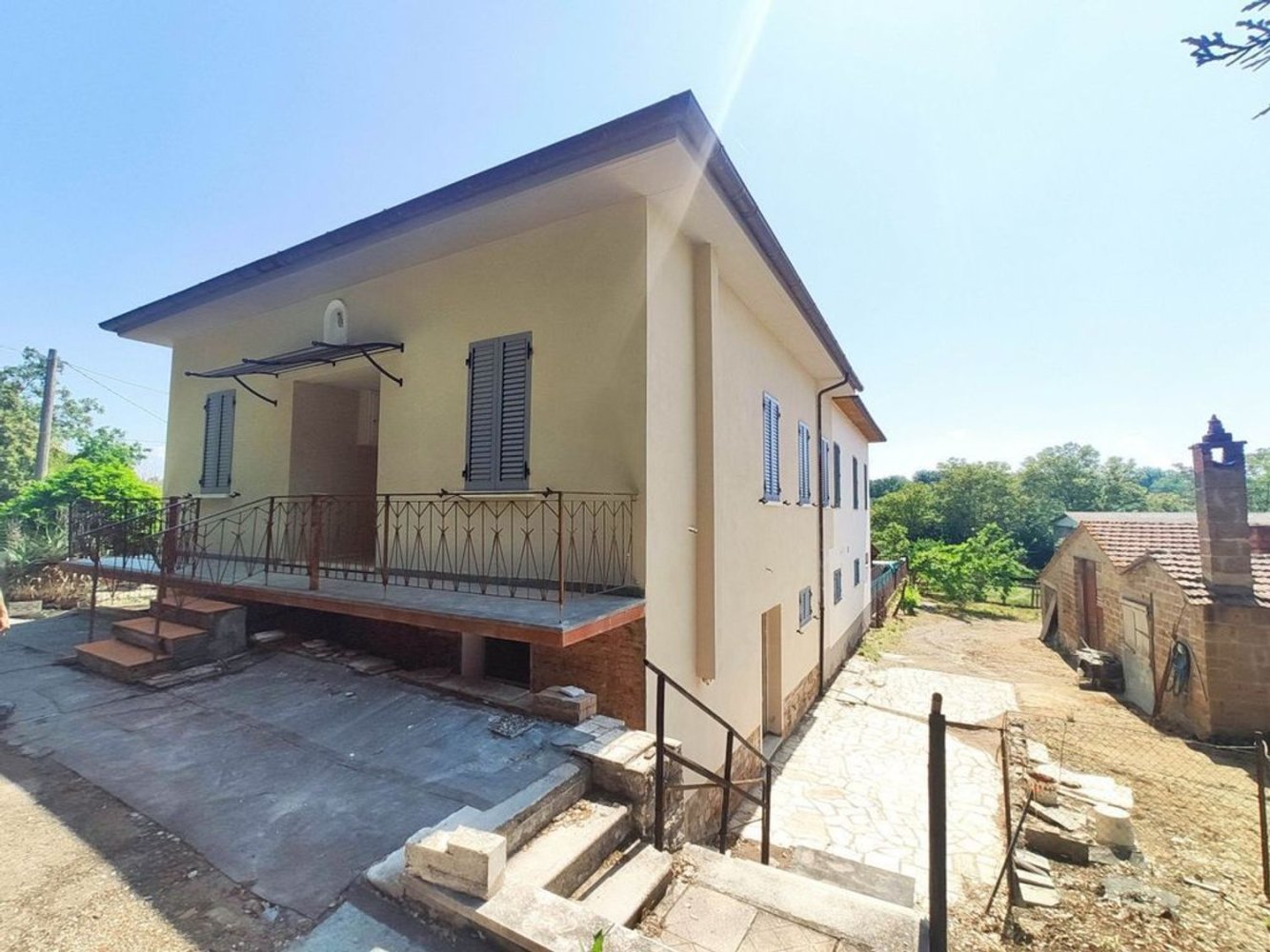 8 rooms House in Marciano della Chiana, Italy No. 229307
