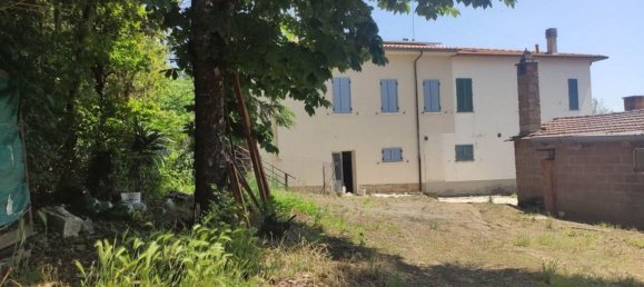 8 rooms House in Marciano della Chiana, Italy No. 229307 3