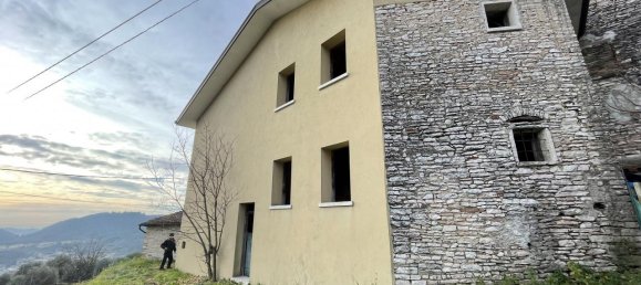 3-salle Maison à Possagno, Italy No. 236000 17