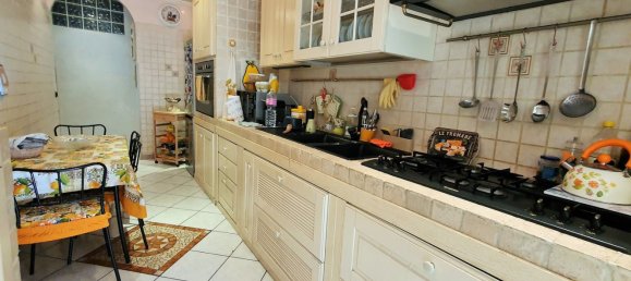 2-salle Appartement à Rome, Italy No. 143773 7