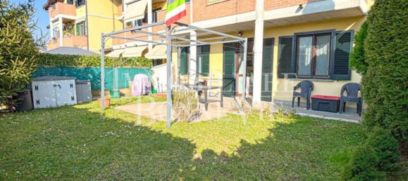 Квартира с 3 комнатами в Кадораго, Италия № 217187 14