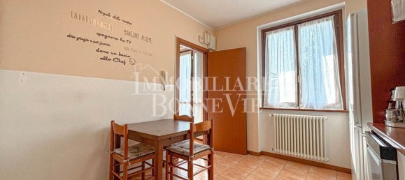 Квартира с 3 комнатами в Кадораго, Италия № 217187 32