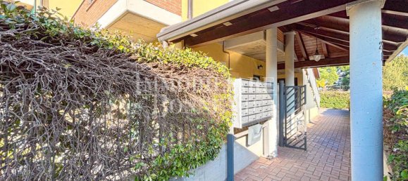 Квартира с 3 комнатами в Кадораго, Италия № 217187 4