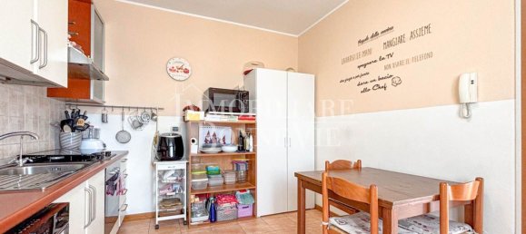 Квартира с 3 комнатами в Кадораго, Италия № 217187 30