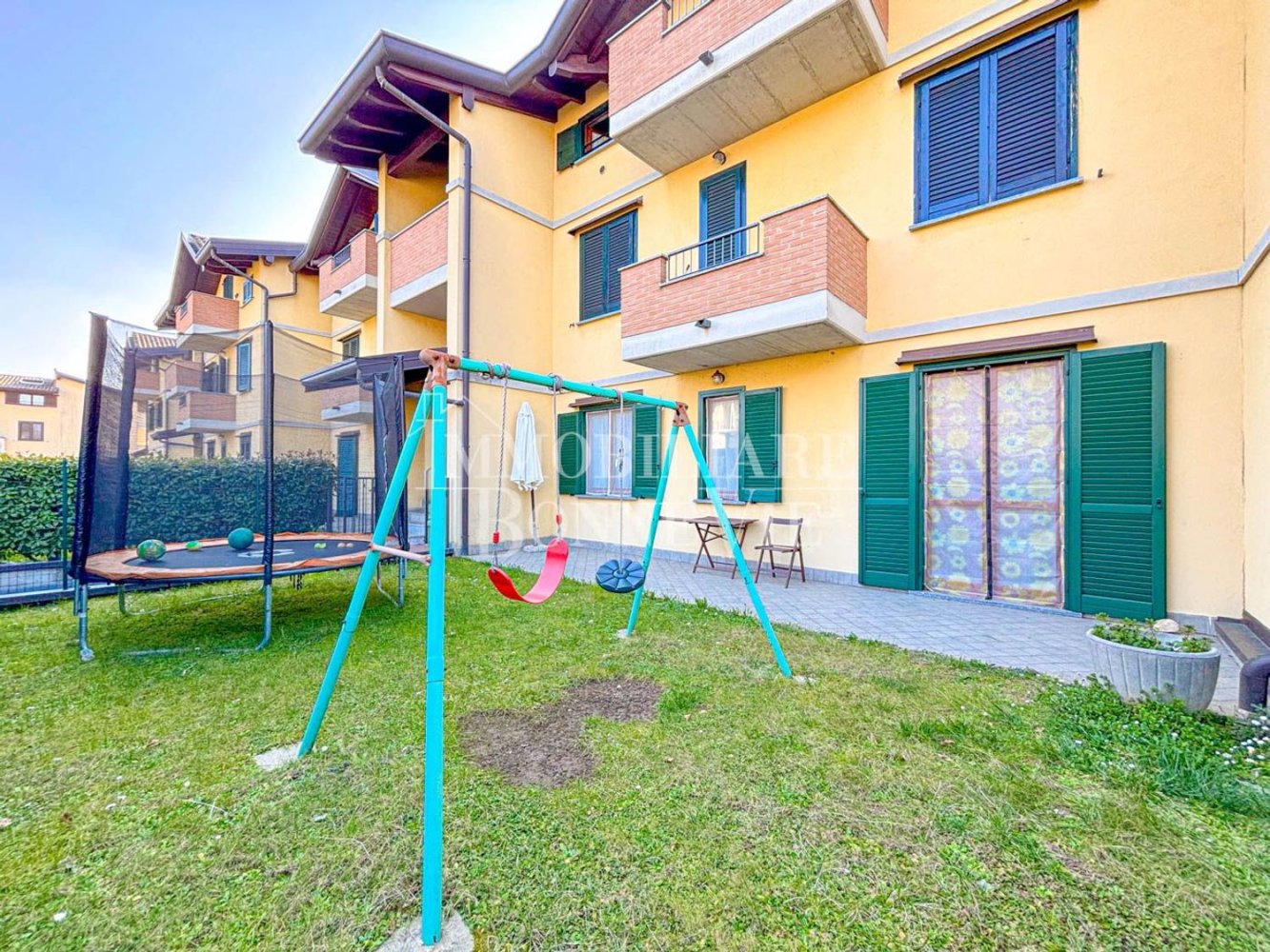 Квартира с 3 комнатами в Кадораго, Италия № 217187