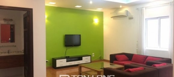 Casa de 4 dormitorios en Tay Ho, Vietnam No. 2210 4