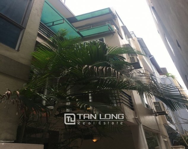 Casa de 4 dormitorios en Tay Ho, Vietnam No. 2210