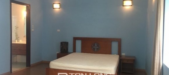 Casa de 4 dormitorios en Tay Ho, Vietnam No. 2210 10