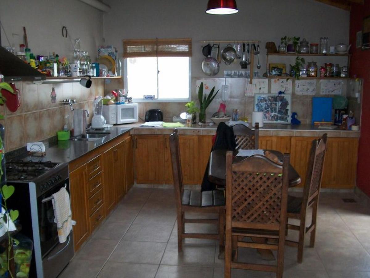 2 bedrooms House in Buenos Aires, Argentina No. 98471