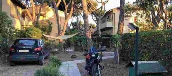 4 rooms Apartment in Grosseto, Italy No. 48757 3