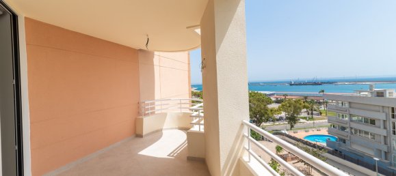 Apartamento de 3 dormitorios en Palma de Mallorca, Spain No. 54879 9