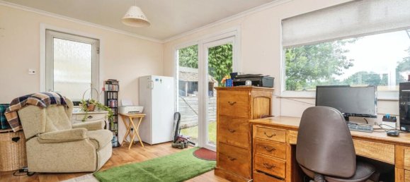 3 غرف نوم منزل في Leatherhead, United Kingdom رقم 10451 4