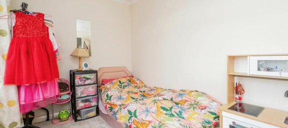 3 غرف نوم منزل في Leatherhead, United Kingdom رقم 10451 11