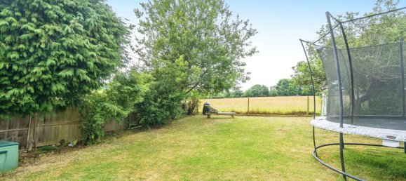 3 غرف نوم منزل في Leatherhead, United Kingdom رقم 10451 20