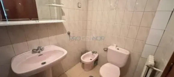 Apartamento de 2 dormitorios en San Andrés del Rabanedo, Spain No. 164544 9