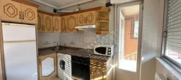 Apartamento de 2 dormitorios en San Andrés del Rabanedo, Spain No. 164544 4