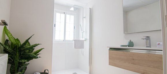 1 bedroom Apartment in Marbella, Spain No. 631 21