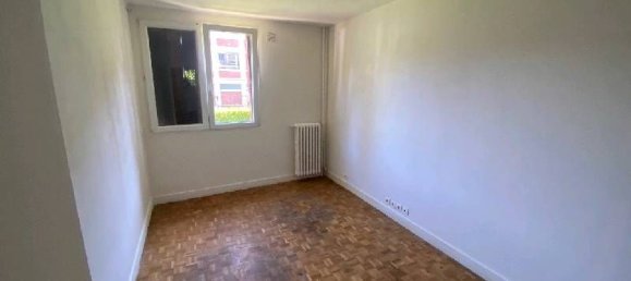 3 Schlafzimmer Wohnung in Livry-Gargan, France, Nr. 182500 7