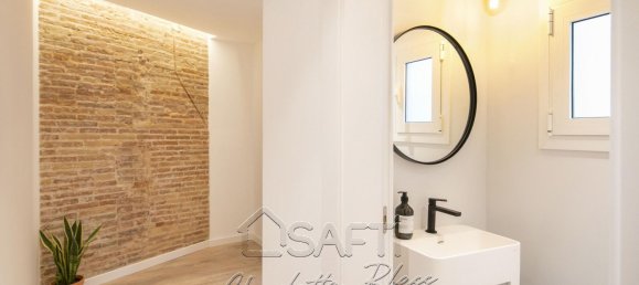 2 bedrooms Apartment in Ciutat Vella, Spain No. 67911 10