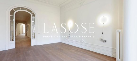 Apartamento de 4 dormitorios en Eixample, Spain No. 58657 17