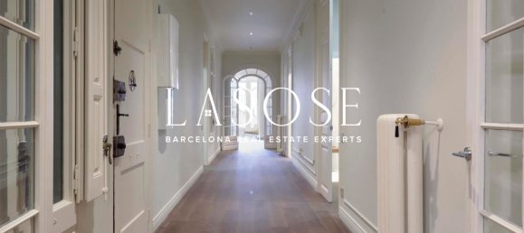 Apartamento de 4 dormitorios en Eixample, Spain No. 58657 59