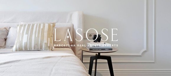 Apartamento de 4 dormitorios en Eixample, Spain No. 58657 36