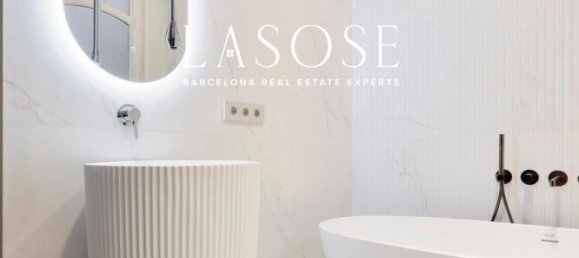 Apartamento de 4 dormitorios en Eixample, Spain No. 58657 12