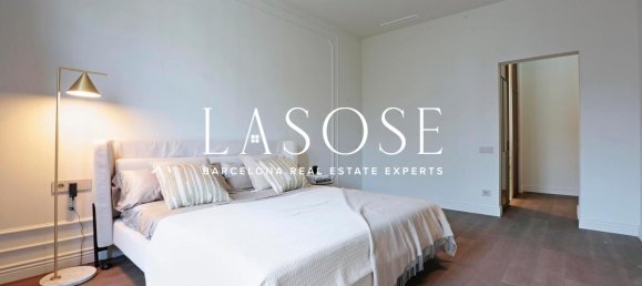 Apartamento de 4 dormitorios en Eixample, Spain No. 58657 35