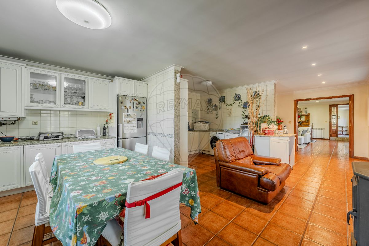 5 bedrooms House in Povoa de Lanhoso, Portugal No. 161532