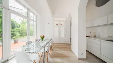 6-Zimmer Wohnung in Josefstadt, Austria, Nr. 130365