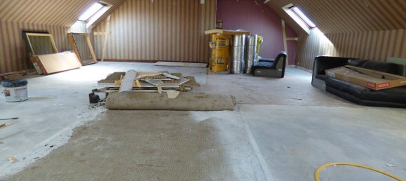 Dúplex de 3 dormitorios en Saint-Denis-de-l'Hotel, France No. 82461 7