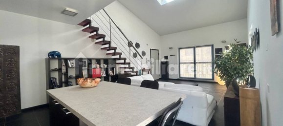 2 bedrooms Apartment in Milan, Italy No. 257500 2