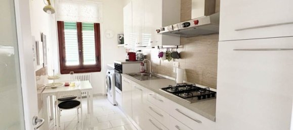3 bedrooms Apartment in Florence, Italy No. 317265 14