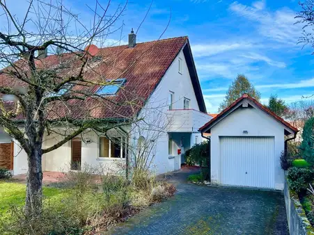 Moradia em banda de 6 divisões em Baden-Wurttemberg, Germany N.º 44469