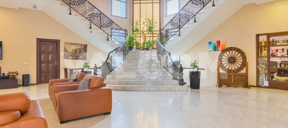 6 bedrooms Villa in Al Jafiliya, UAE No. 12809 3