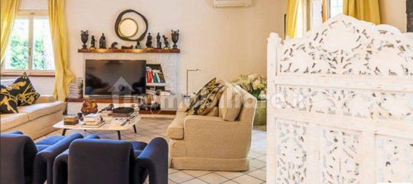 6 bedrooms Villa in Forte dei Marmi, Italy No. 325619 5