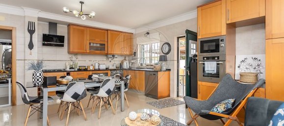 Дом с 4 спальнями в Сетубал, Португалия № 179964 44