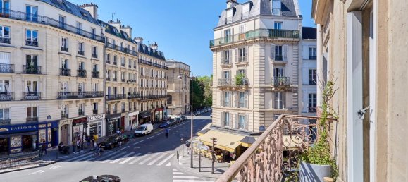 1 bedroom Apartment in Paris, France No. 295991 2