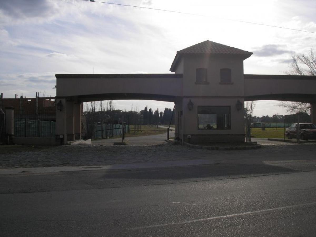 Земельный участок в Пилар, Аргентина № 36826